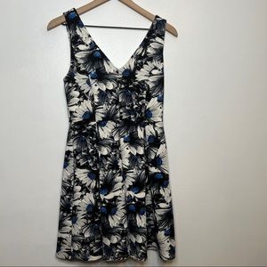 Romeo & Juliet Couture Sleeveless Fit & Flare Grey Black Blue Floral Dress Sz M